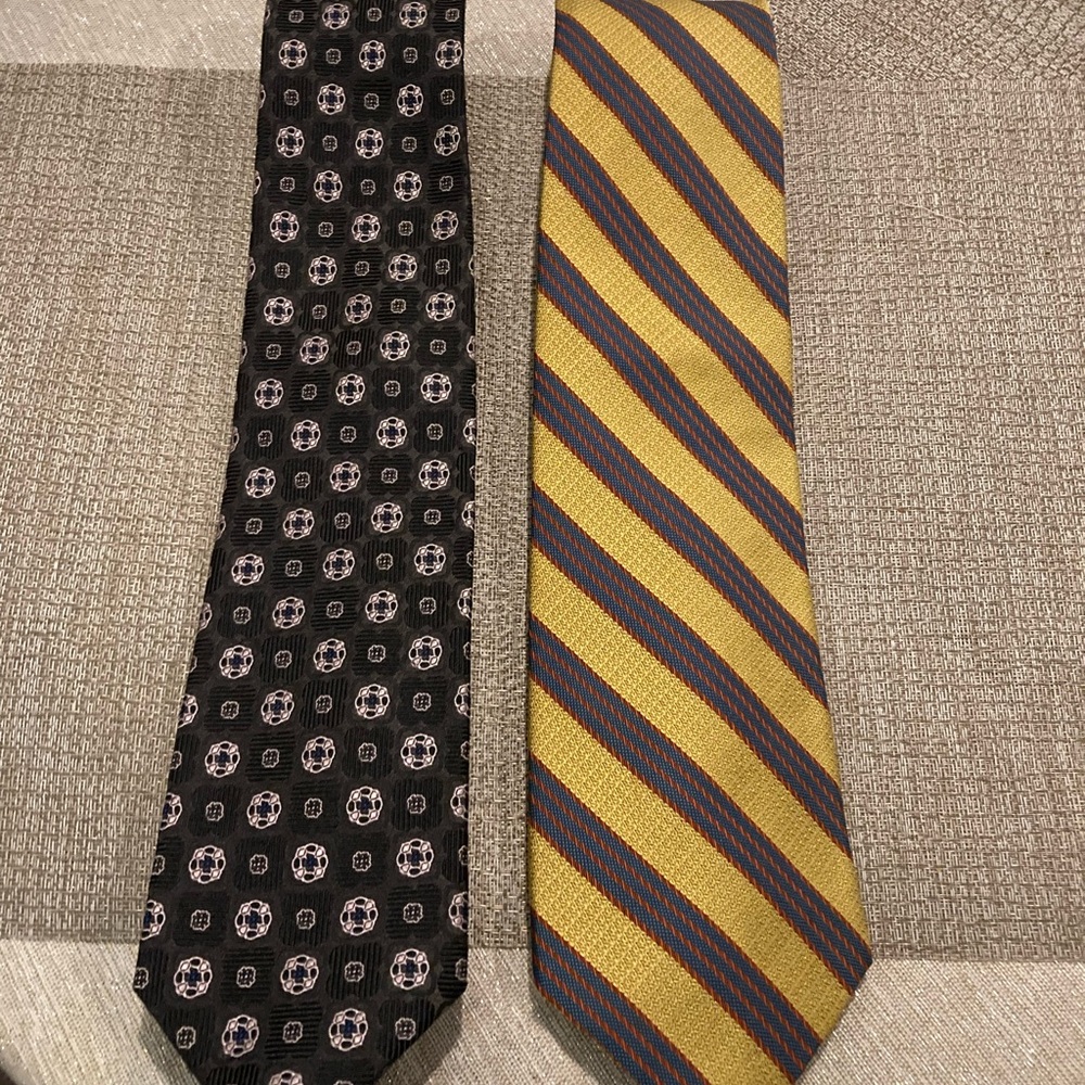 Elegant Black and Gold Men's Ties Set